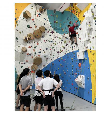 Highlights of RMBI x GBUS Rock Climbing Fun Day | HKUST BSc in Risk ...